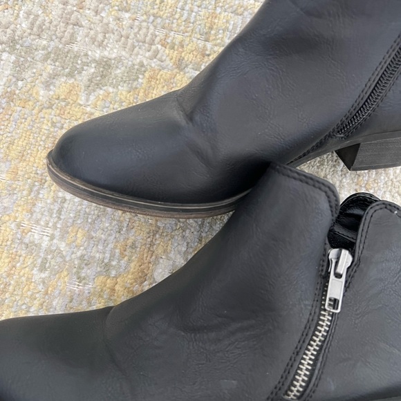 Black Booties - Picture 3 of 10